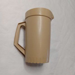Vintage Tupperware Almond 2 Quart Pitcher with Push Button White Lid 800-12